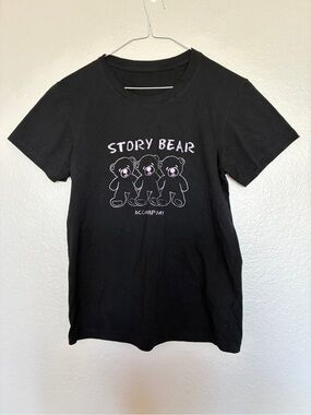 Dazy Story Bear Accompany Black Graphic Tee Cotton Casual Loungewear Size M
